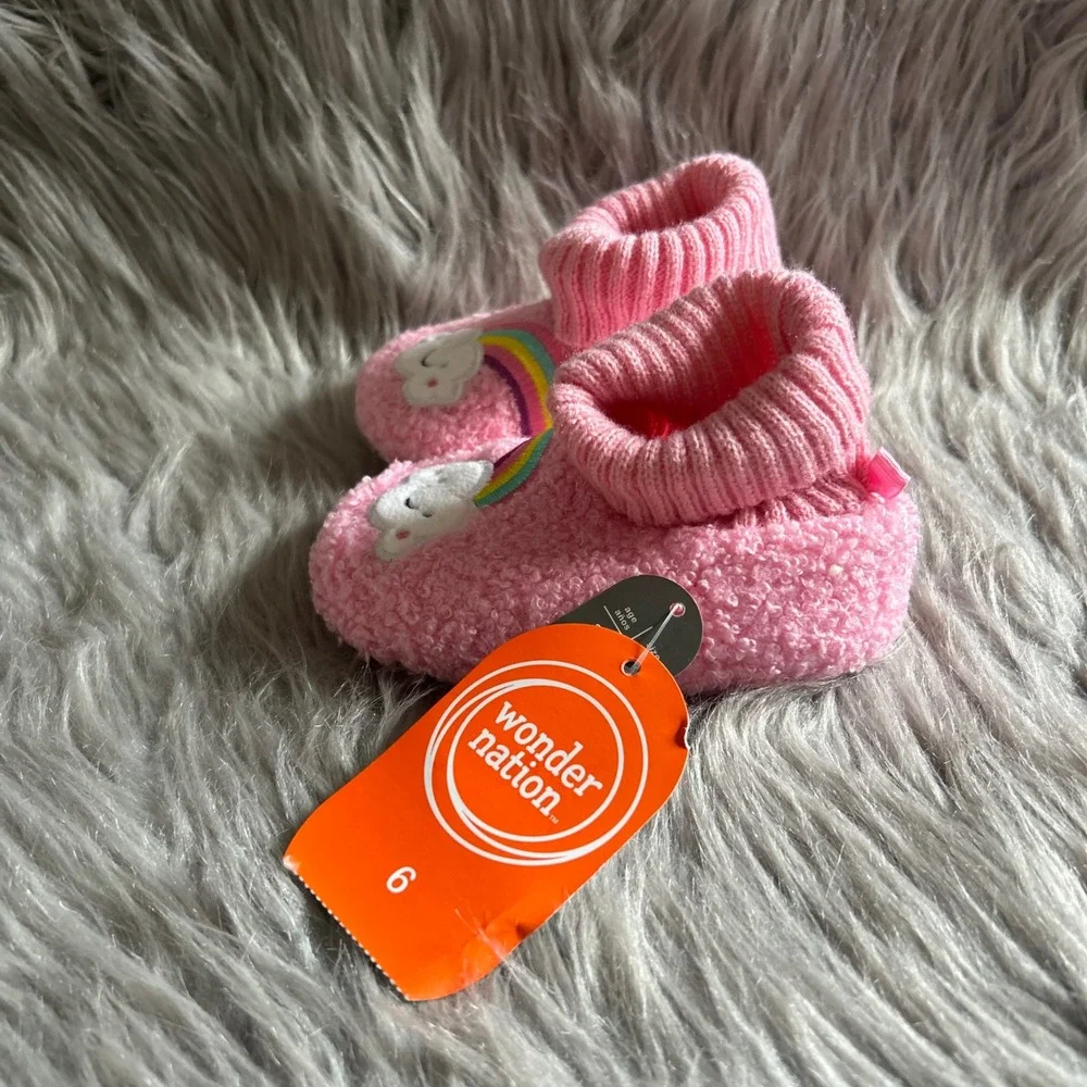 Wonder Nation Slippers Baby Girls Size 6 Pink Fuzzy Rainbow Shoes 18 Months